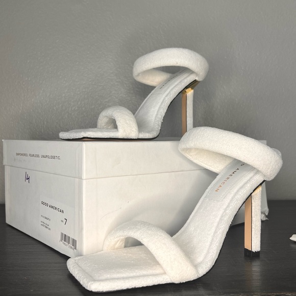 Good American
Women's Terry Slip On High Heel Sandals - Picture 2 of 5